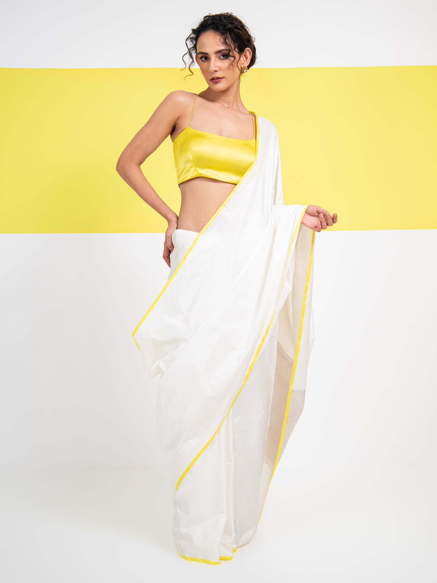 White Satin Tanchoi Handloom Banarasi Saree - Sacred Weaves