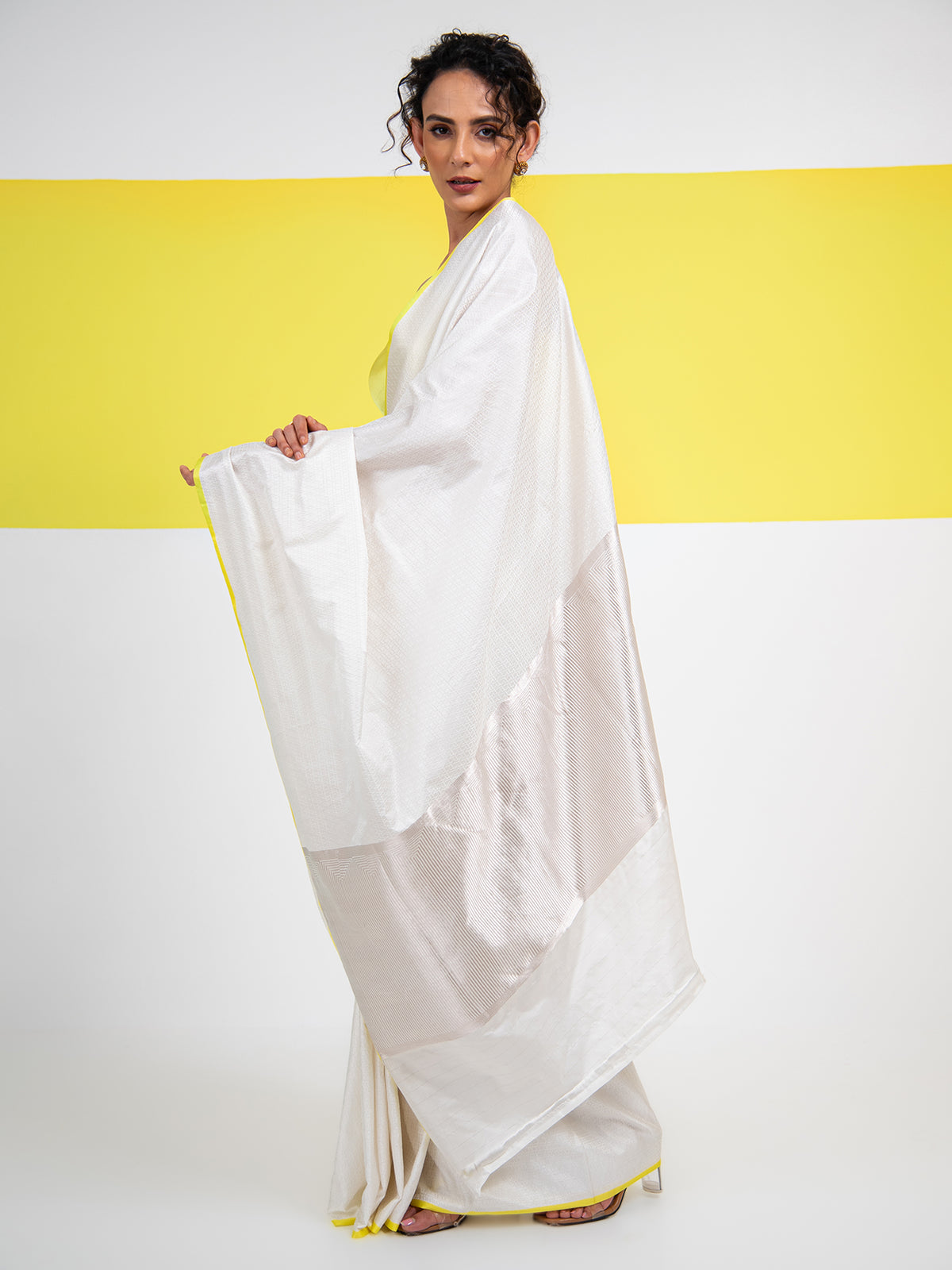 White Satin Tanchoi Handloom Banarasi Saree - Sacred Weaves
