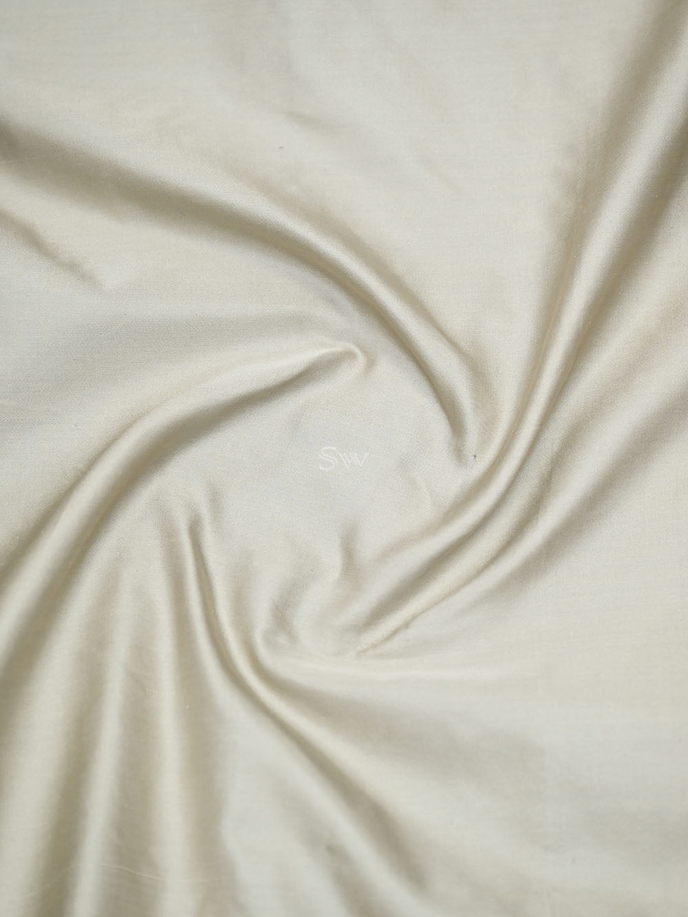 Off-White Plain Satin Silk Handloom Banarasi Saree - Sacred Weaves