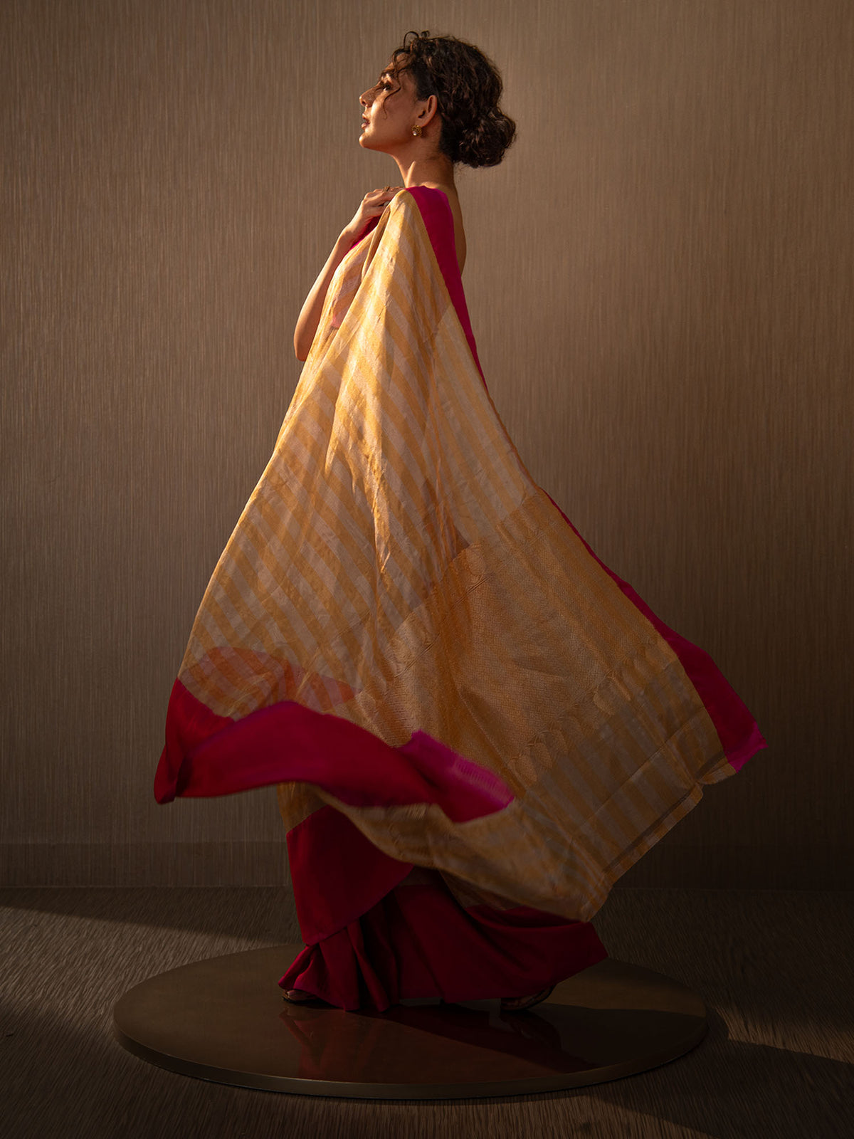 Gold Off White Tissue Rangkat Handloom Banarasi Saree - Sacred Weaves