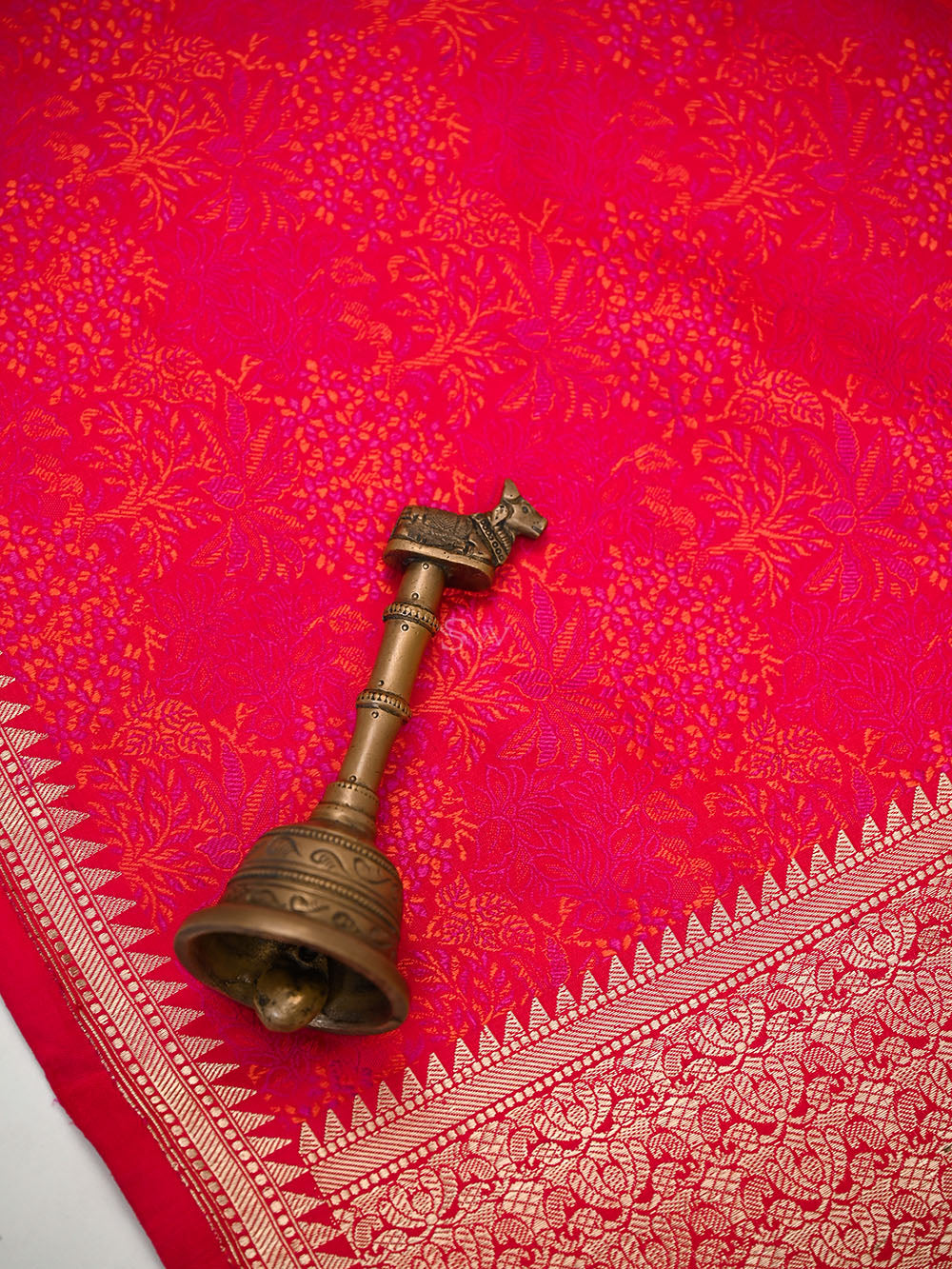 Red Floral Tanchoi Silk Handloom Banarasi Saree - Sacred Weaves