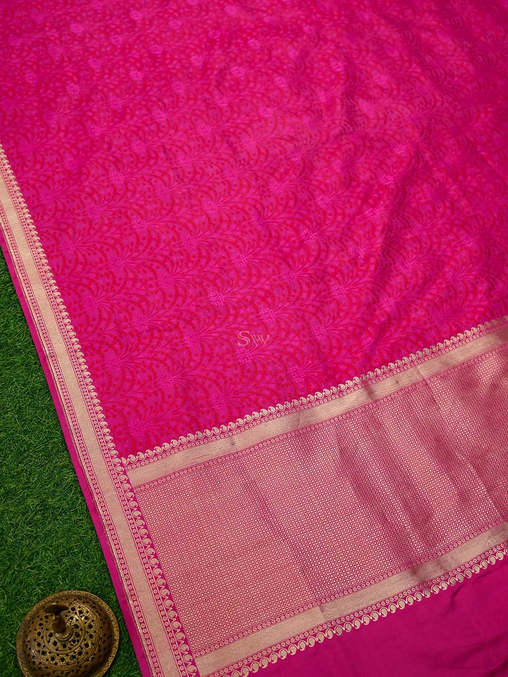 Pink Red  Satin Tanchoi  Handloom Banarasi Saree - Sacred Weaves
