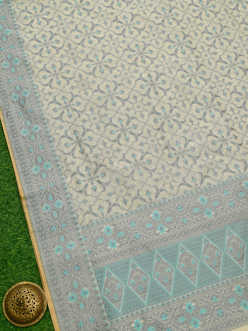 Beige Meenakari Jaal Cotton Silk Handloom Banarasi Saree - Sacred Weaves