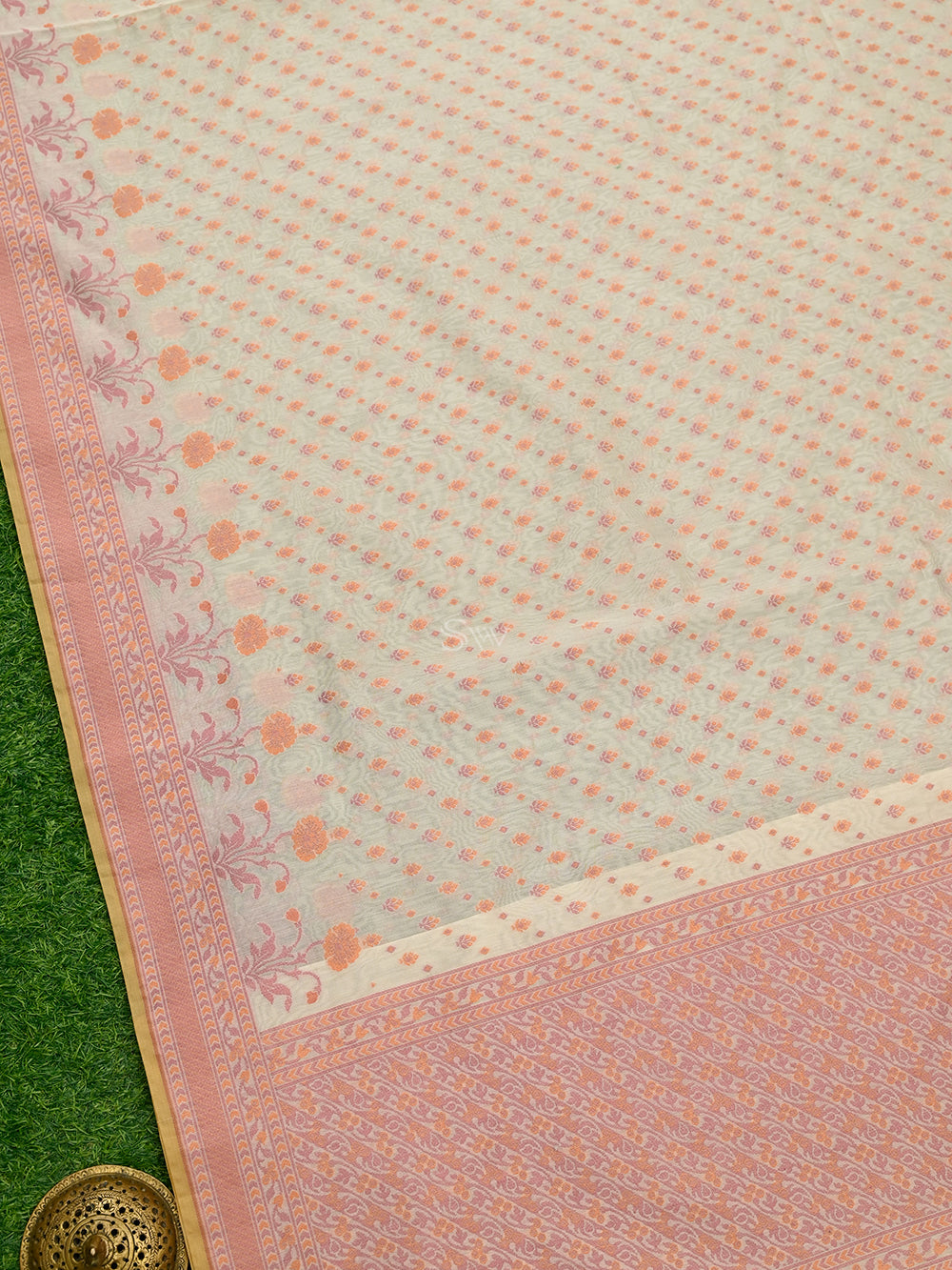 Beige Meenakari Booti Cotton Silk Handloom Banarasi Saree - Sacred Weaves