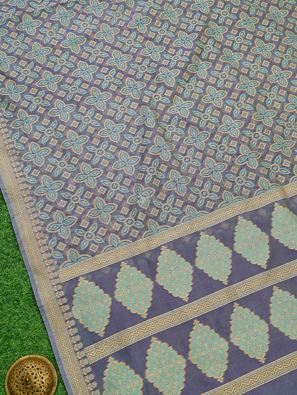 Grey Meenakari Booti Cotton Silk Handloom Banarasi Saree - Sacred Weaves