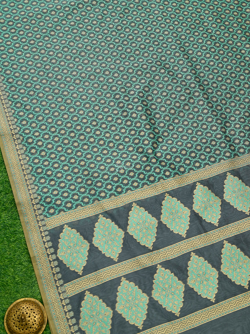 Dark Grey Meenakari Booti Cotton Silk Handloom Banarasi Saree