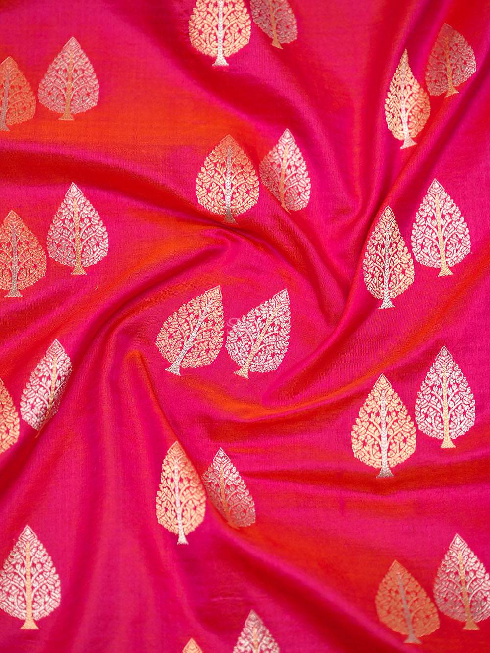 Pink Orange Booti Katan Silk Handloom Banarasi Saree - Sacred Weaves