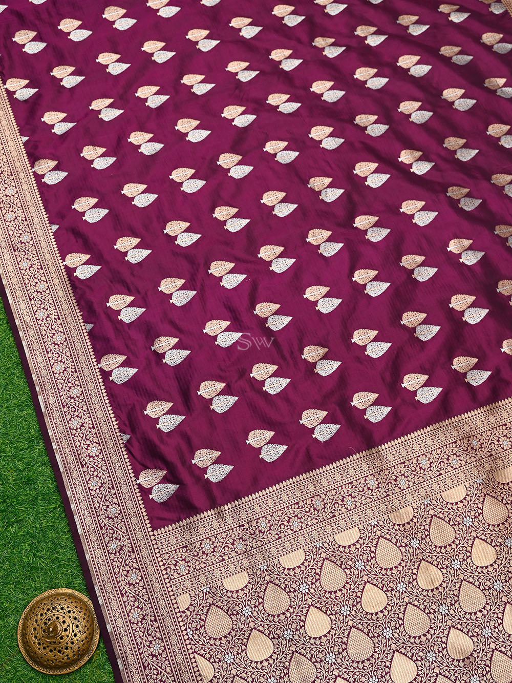 Wine Booti Katan Silk Handloom Banarasi Saree - Sacred Weaves