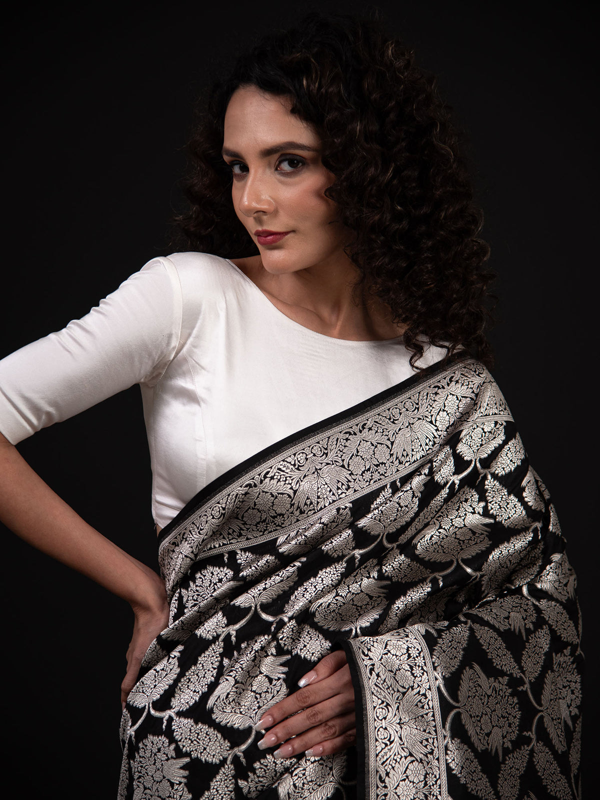 Black Shikargah Katan Silk Handloom Banarasi Saree - Sacred Weaves