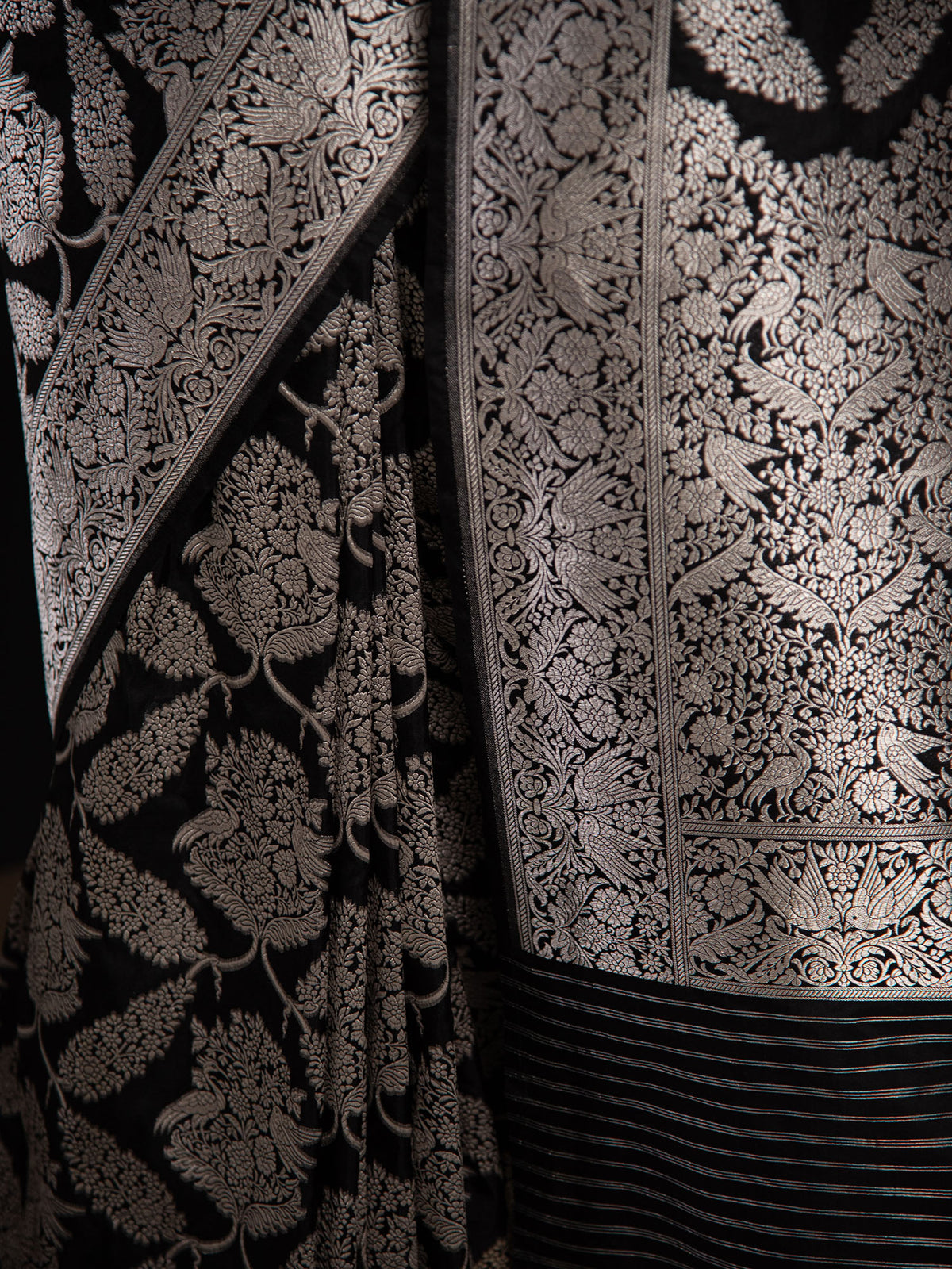 Black Shikargah Katan Silk Handloom Banarasi Saree - Sacred Weaves