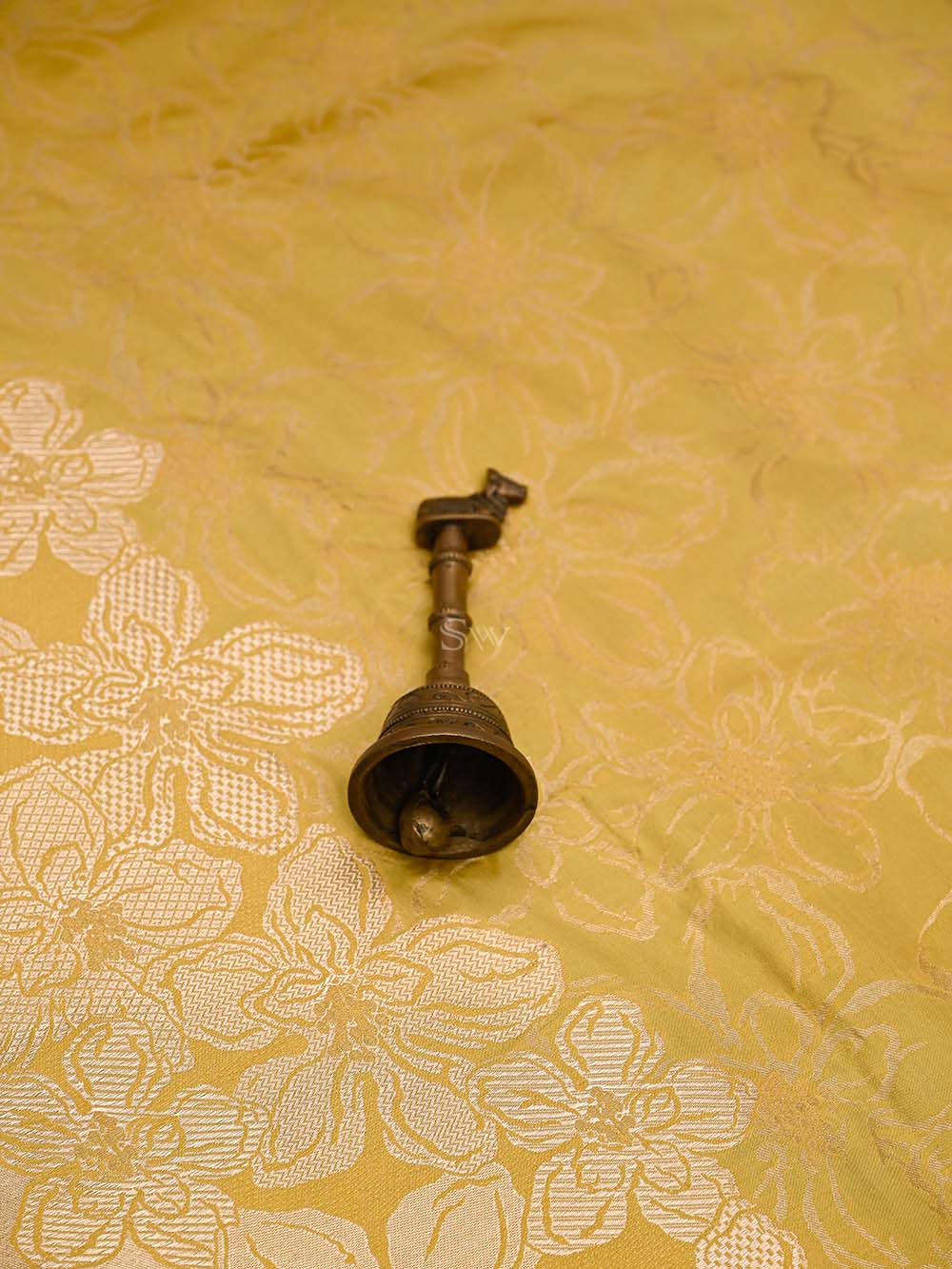 Yellow Jaal Katan Silk Handloom Banarasi Saree