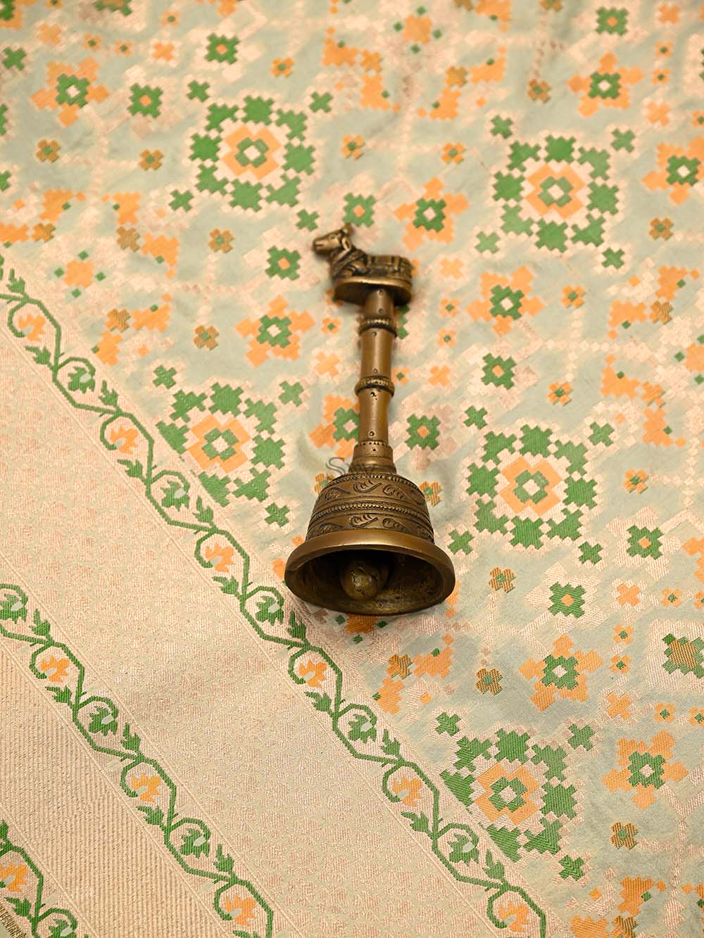 Cream Paithani Meenakari Katan Silk Handloom Banarasi Saree