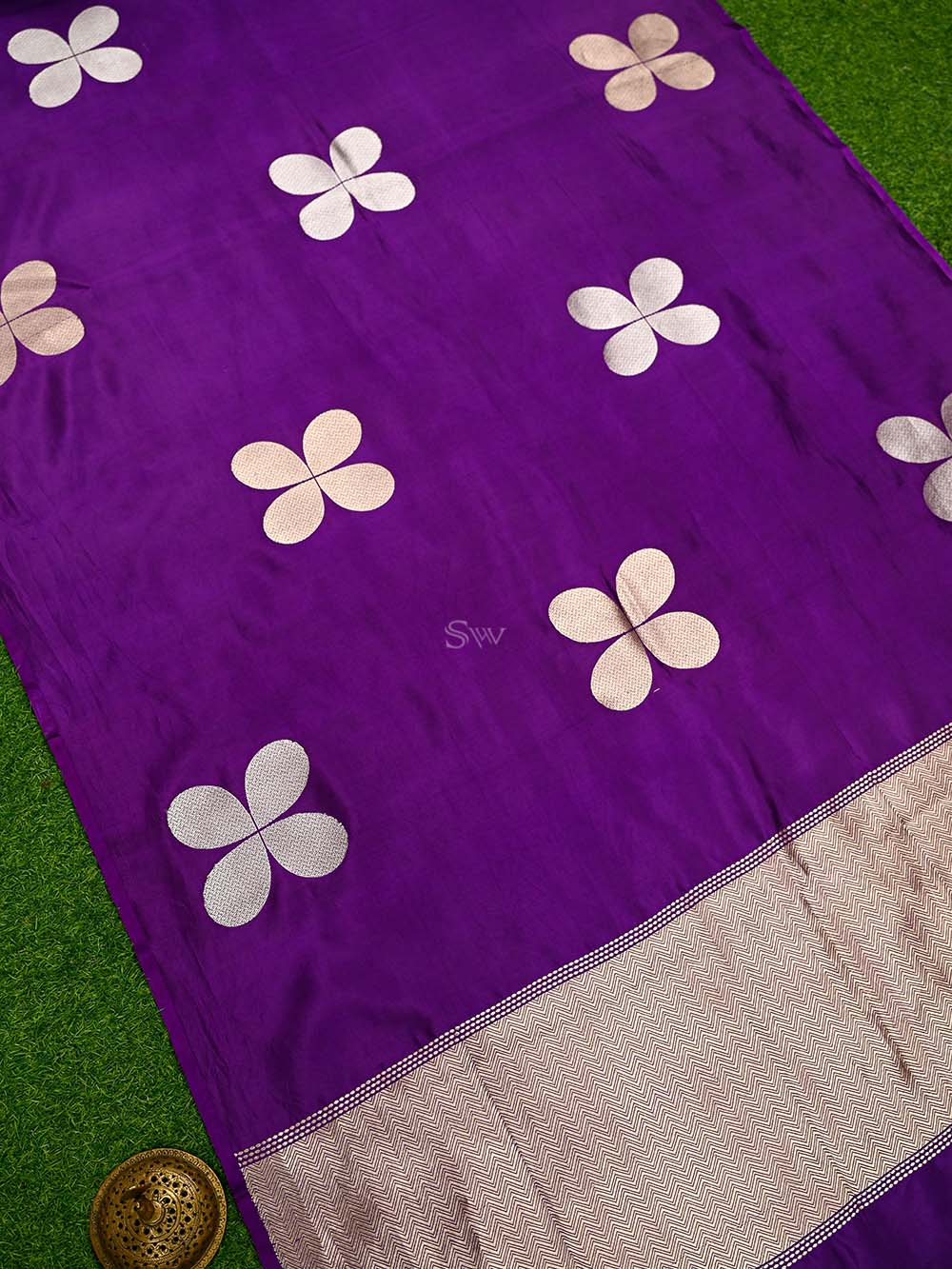 Purple Boota Pure Silk Handloom Banarasi Saree - Sacred Weaves