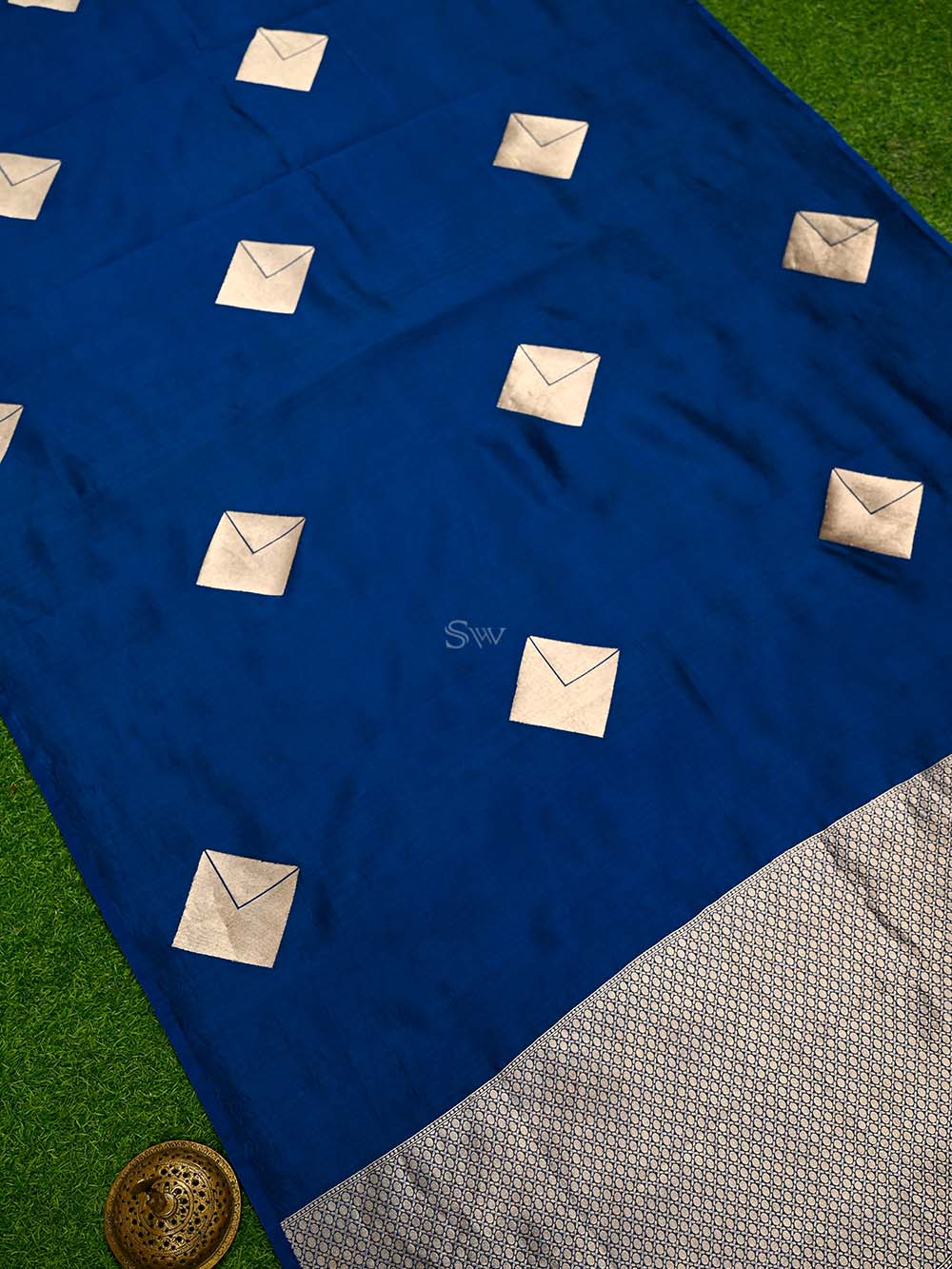 Midnight Blue Boota Pure Silk Handloom Banarasi Saree - Sacred Weaves