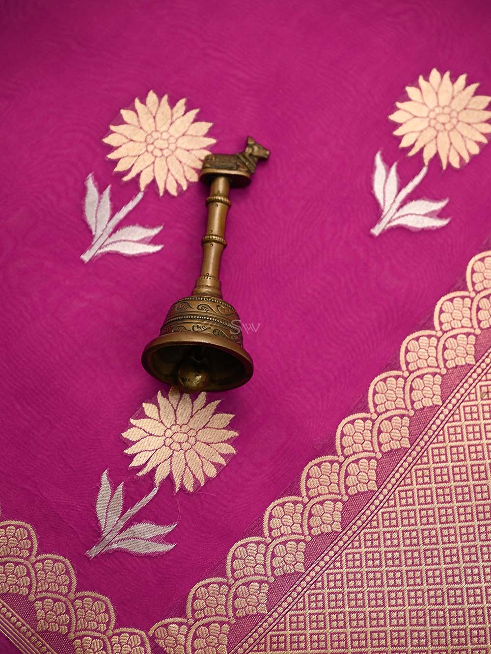 Magenta Boota Organza Handloom Banarasi Saree - Sacred Weaves