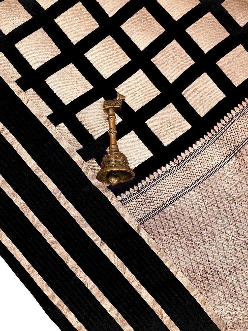 Black Boota Organza Handloom Banarasi Saree - Sacred Weaves