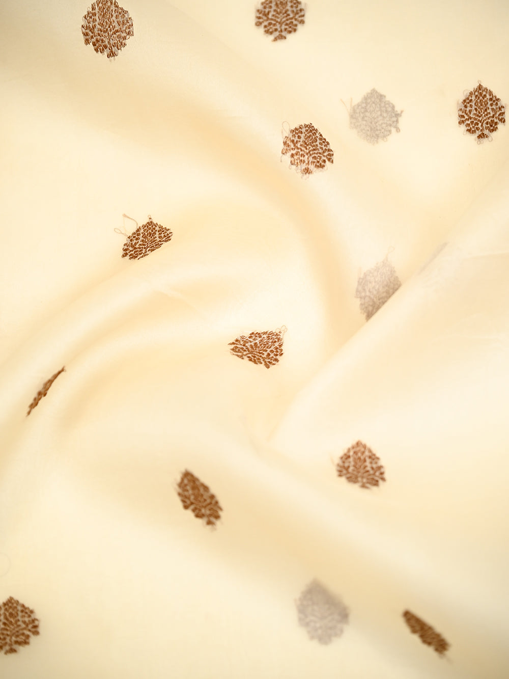 Cream Boota Organza Silk Handloom Banarasi Saree - Sacred Weaves