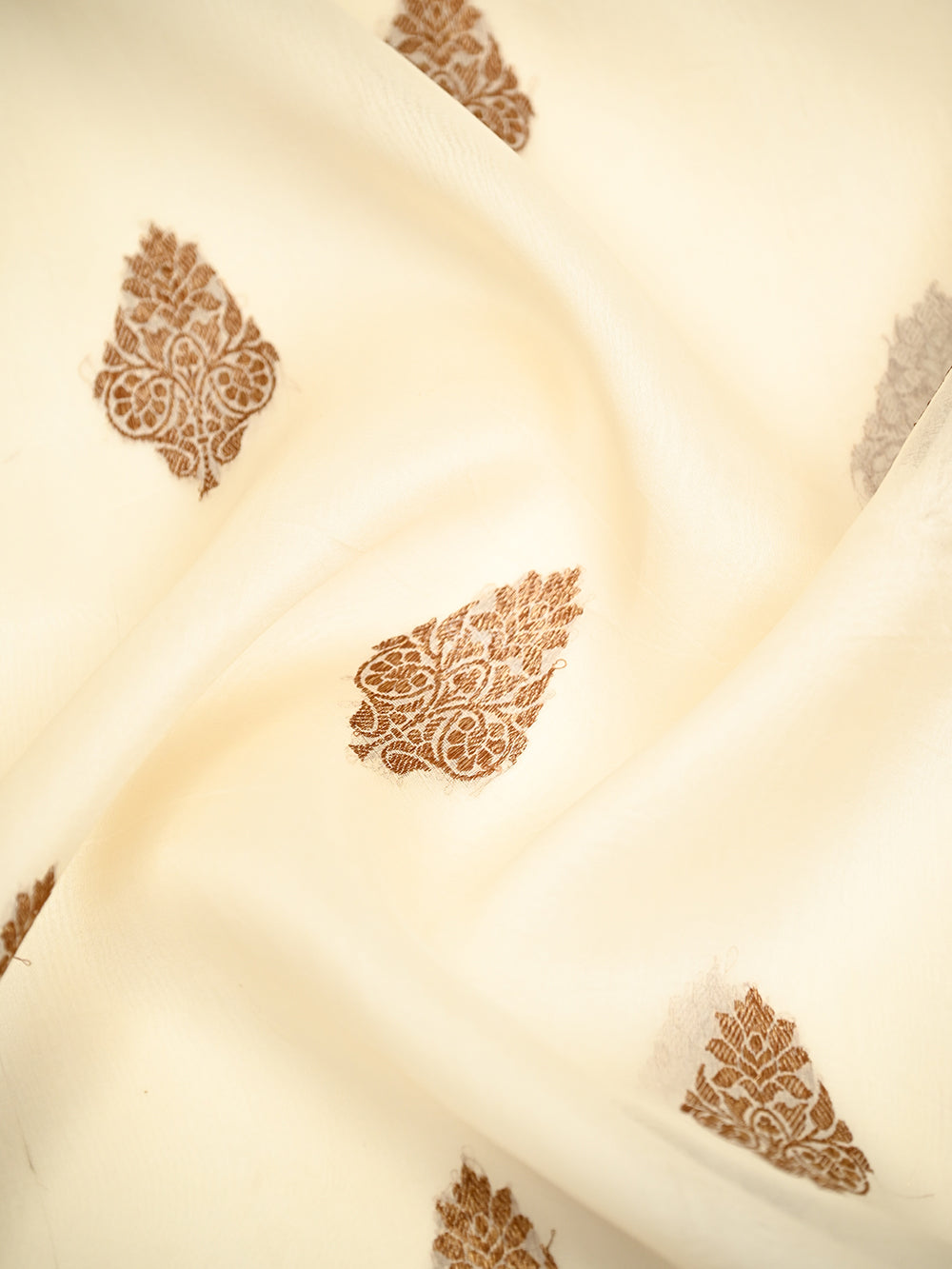 Cream Boota Organza Silk Handloom Banarasi Saree - Sacred Weaves