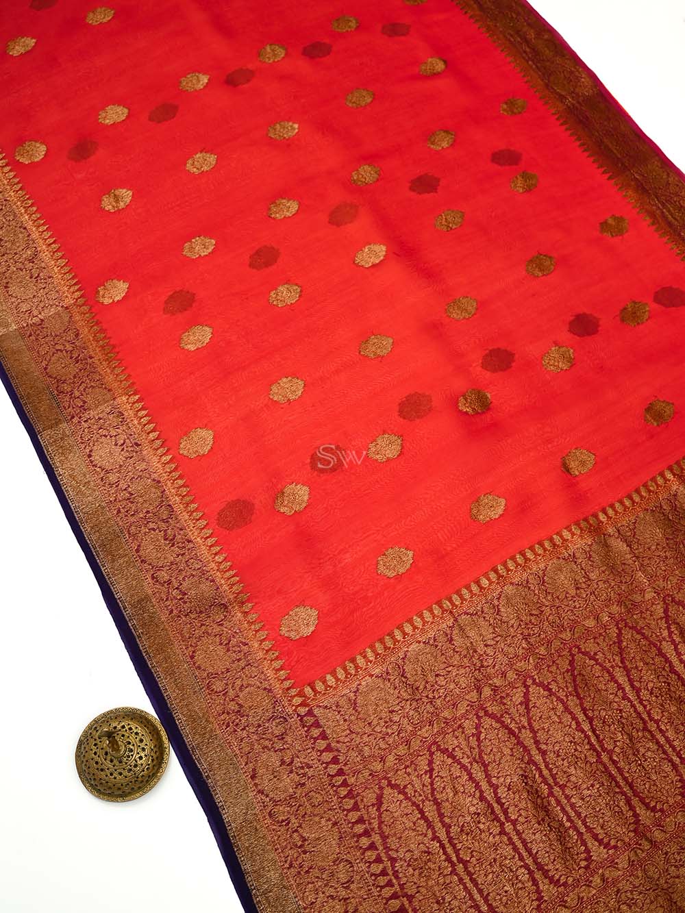 Red Organza Silk Handloom Banarasi Saree - Sacred Weaves