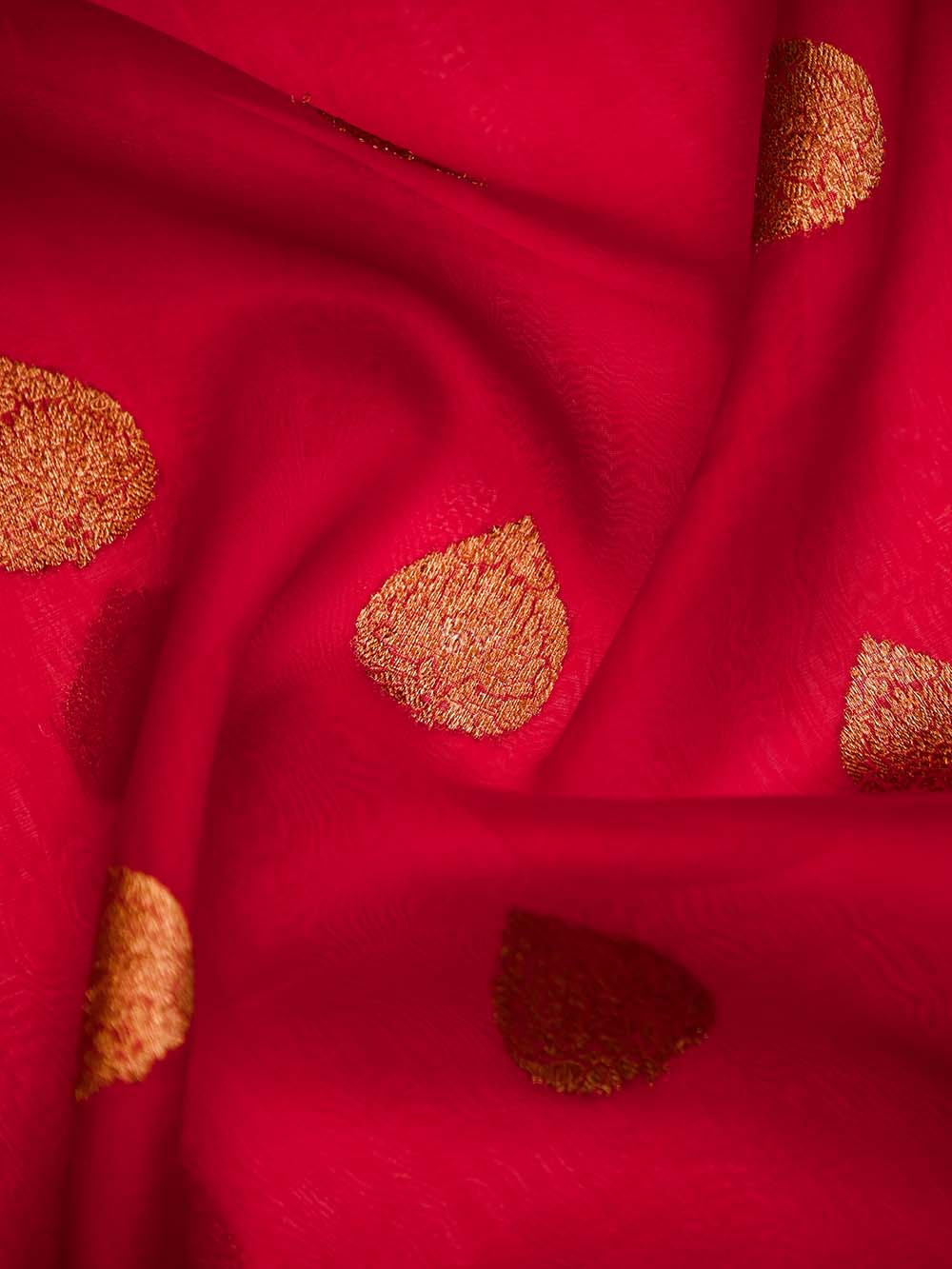 Maroon Organza Silk Handloom Banarasi Saree - Sacred Weaves