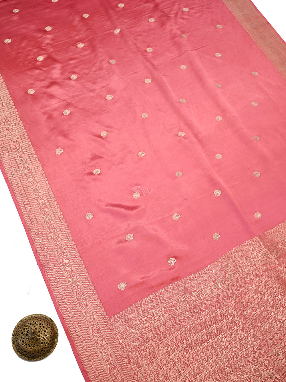Coral Pink Sona Roopa Zari Booti Satin Silk Handloom Banarasi Saree - Sacred Weaves