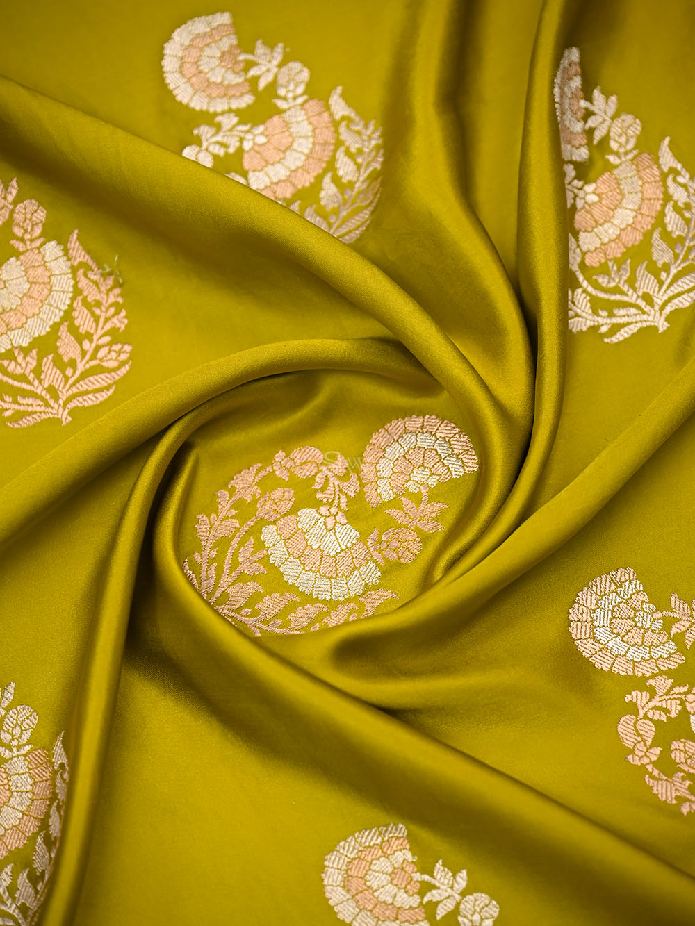 Lime Yellow Sona Roopa Zari Boota Satin Silk Handloom Banarasi Saree - Sacred Weaves