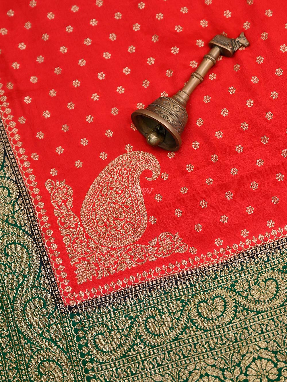 Red Crepe Silk Booti Handloom Banarasi Saree - Sacred Weaves