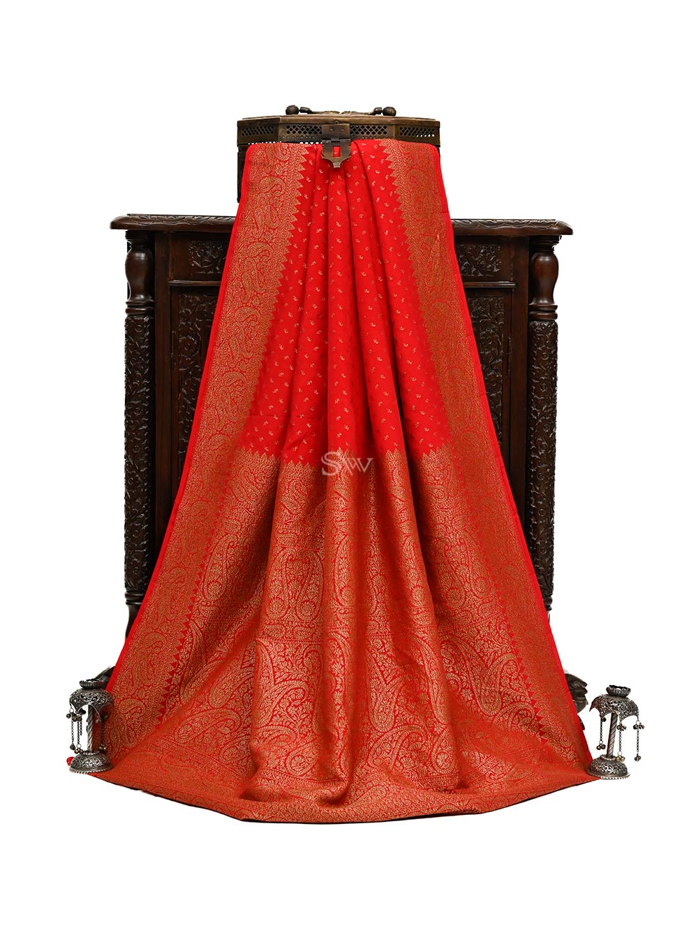 Red Crepe Silk Booti Handloom Banarasi Saree - Sacred Weaves