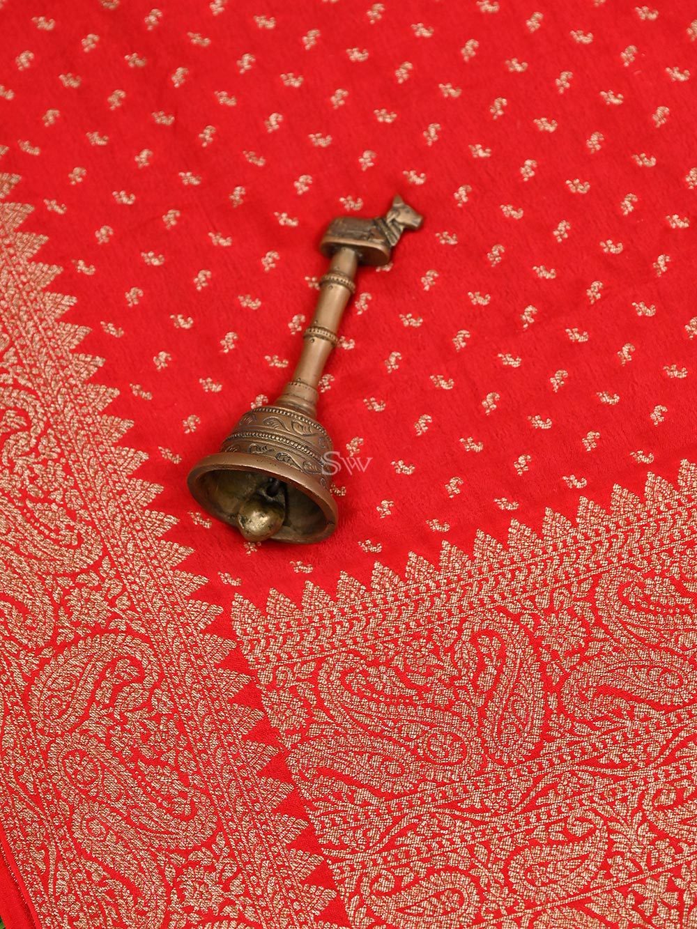 Red Crepe Silk Booti Handloom Banarasi Saree - Sacred Weaves