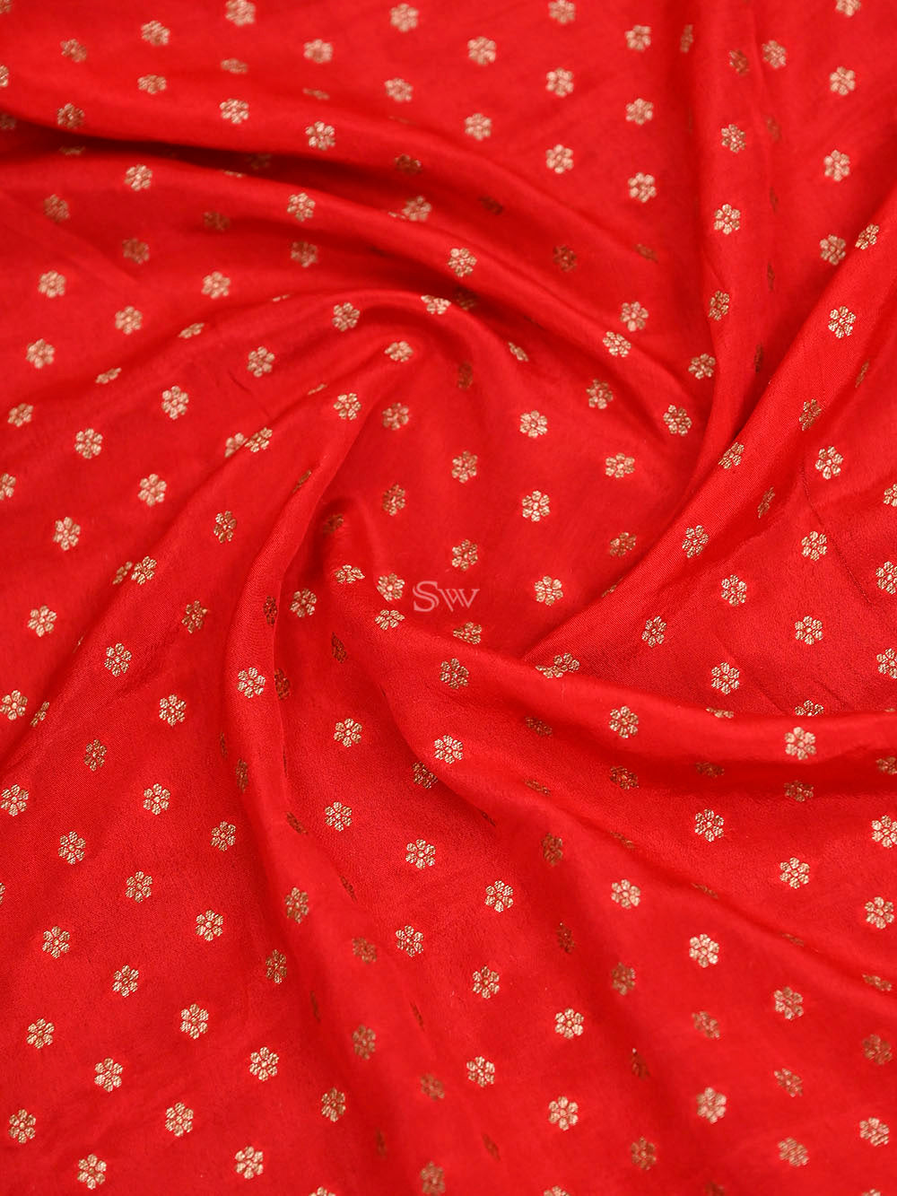 Red Crepe Silk Booti Handloom Banarasi Saree - Sacred Weaves