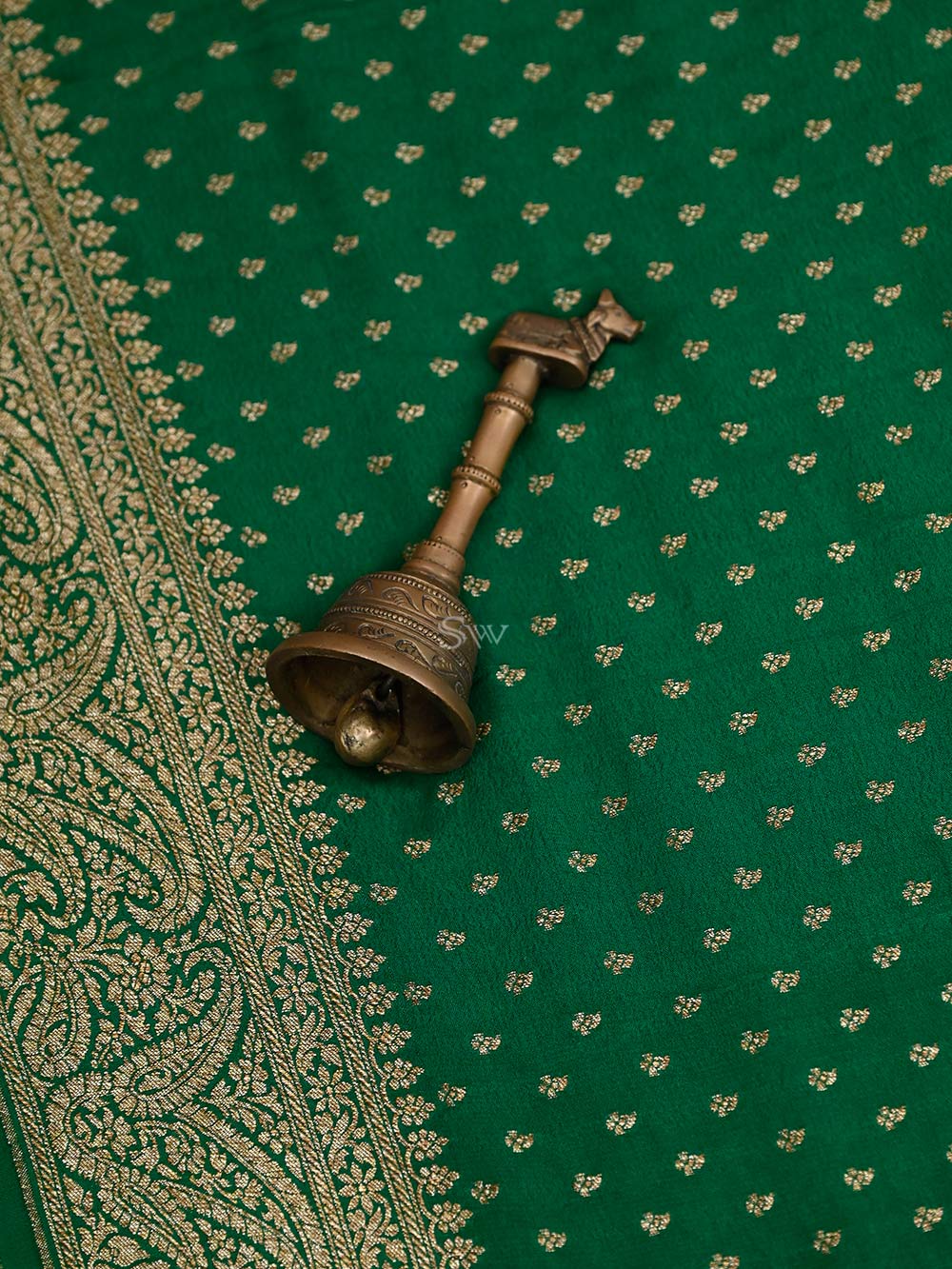 Green Crepe Silk Booti Handloom Banarasi Saree - Sacred Weaves
