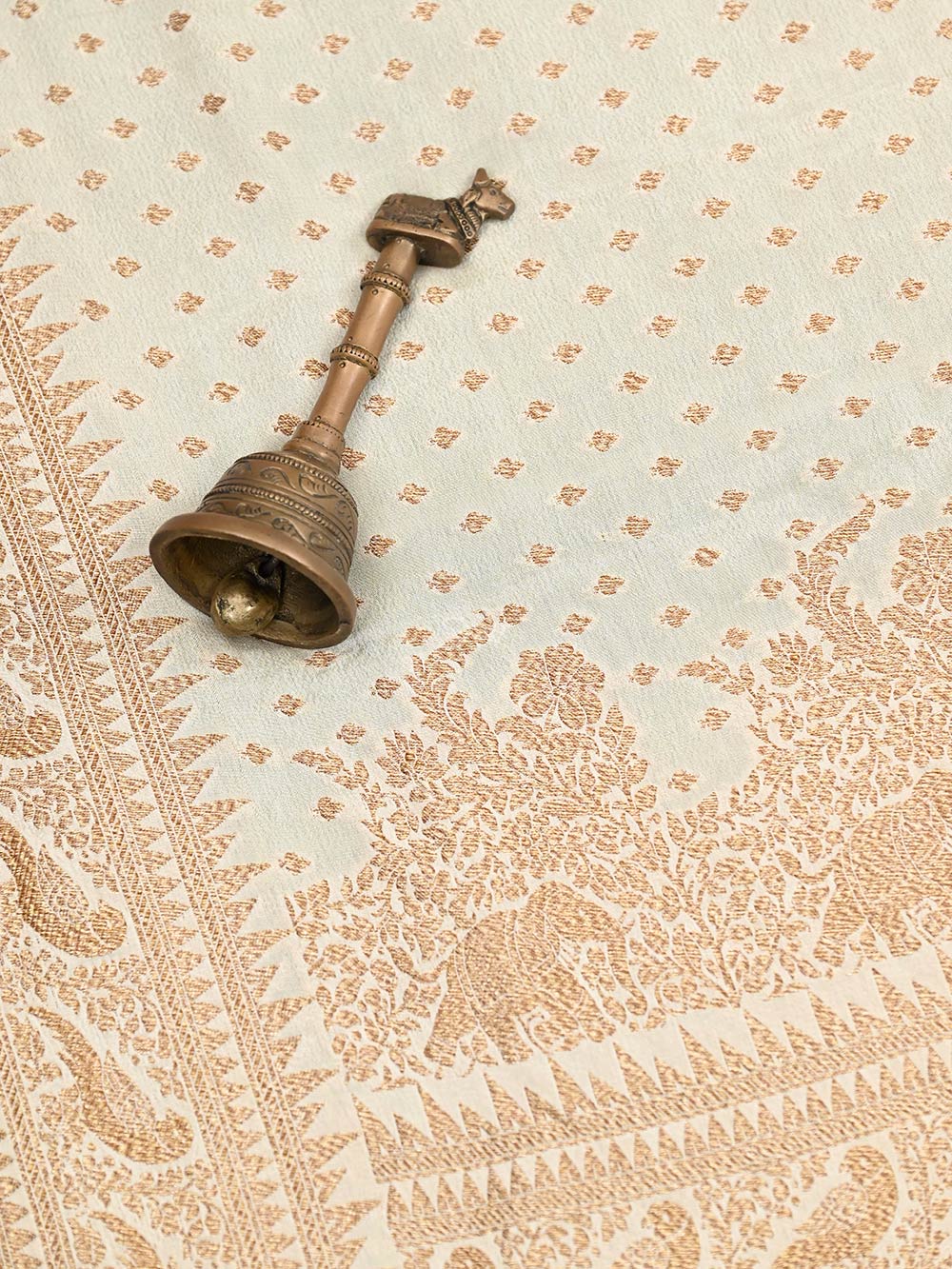 Cream Crepe Silk Booti Handloom Banarasi Saree - Sacred Weaves
