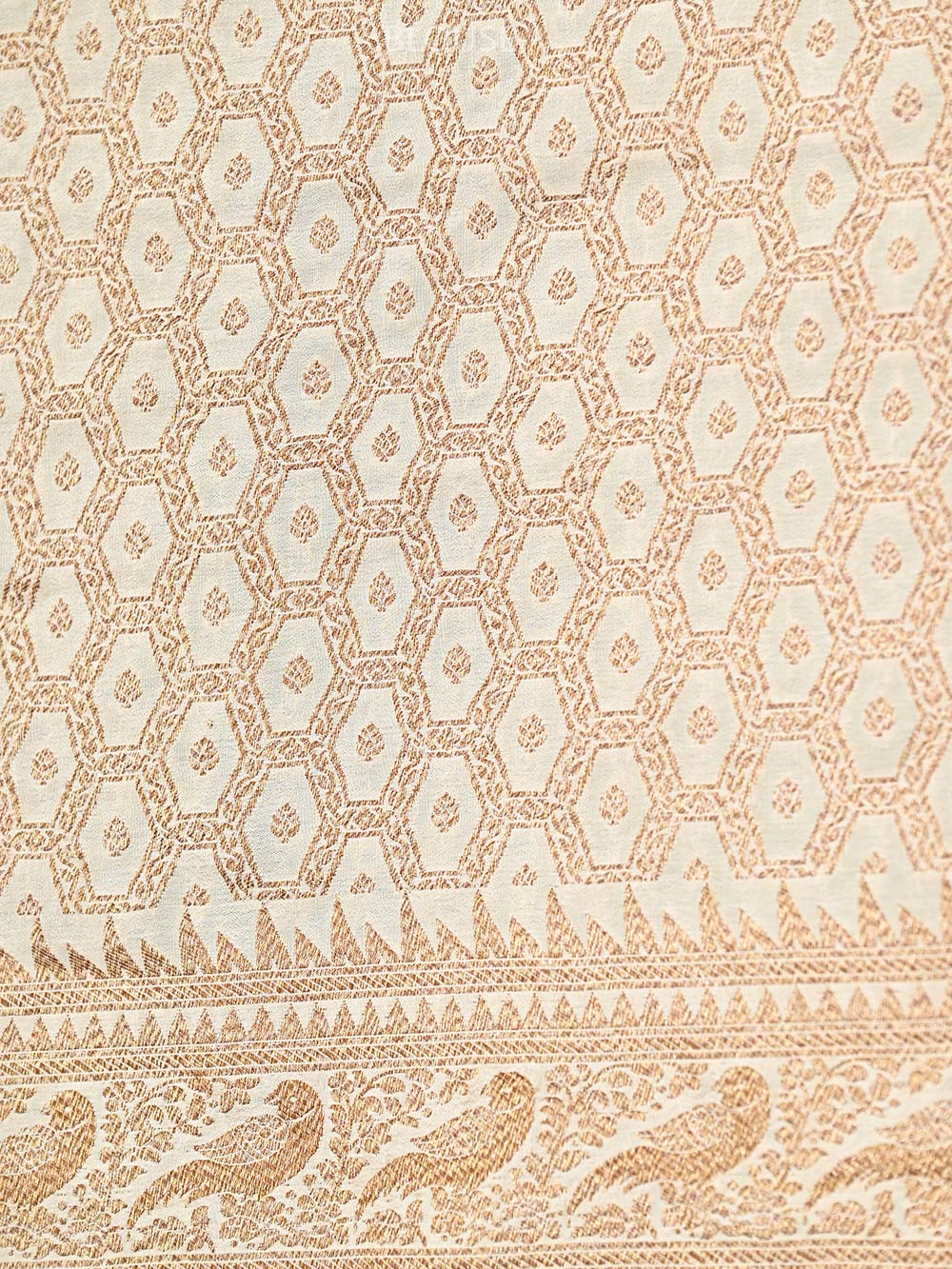 Cream Crepe Silk Booti Handloom Banarasi Saree - Sacred Weaves