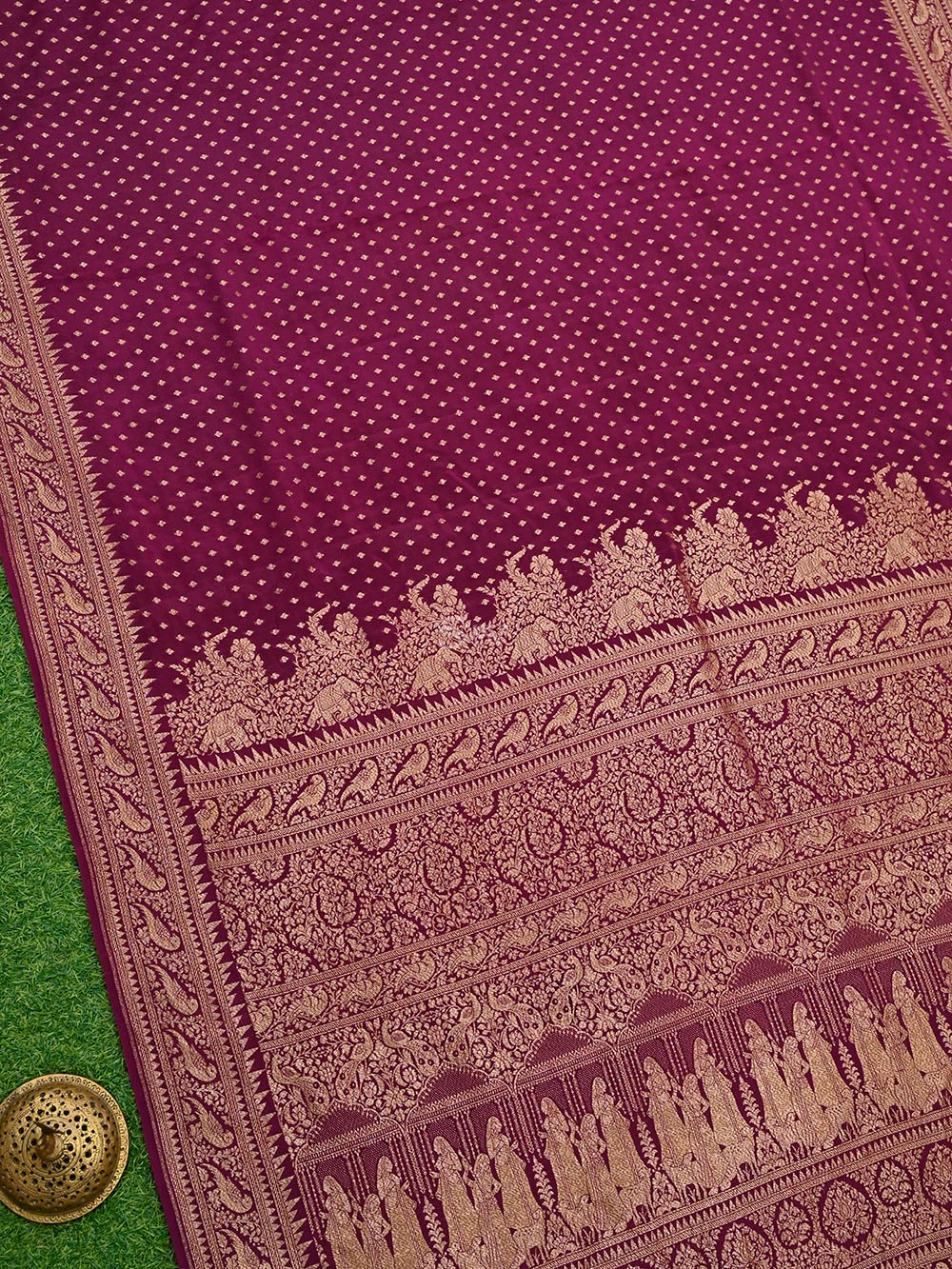 Dark Purple Crepe Silk Booti Handloom Banarasi Saree - Sacred Weaves