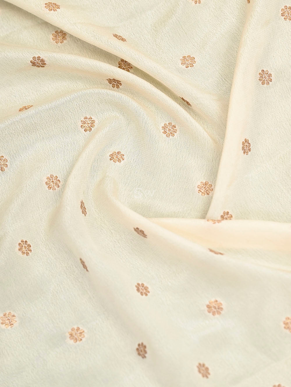 Cream Konia Crepe Silk Booti Handloom Banarasi Saree - Sacred Weaves