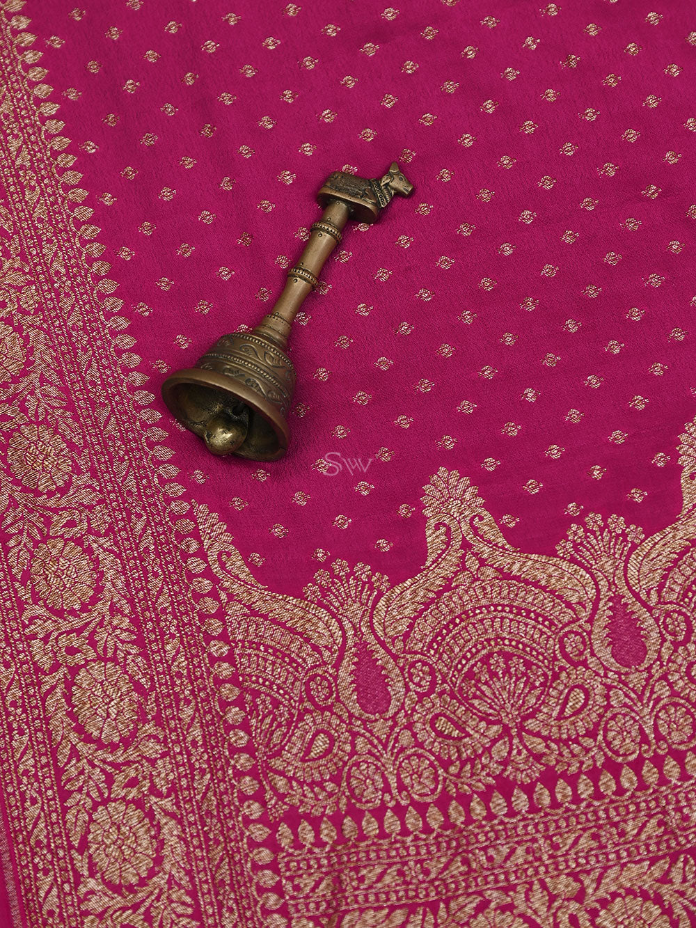 Magenta Booti Crepe Silk Handloom Banarasi Saree - Sacred Weaves