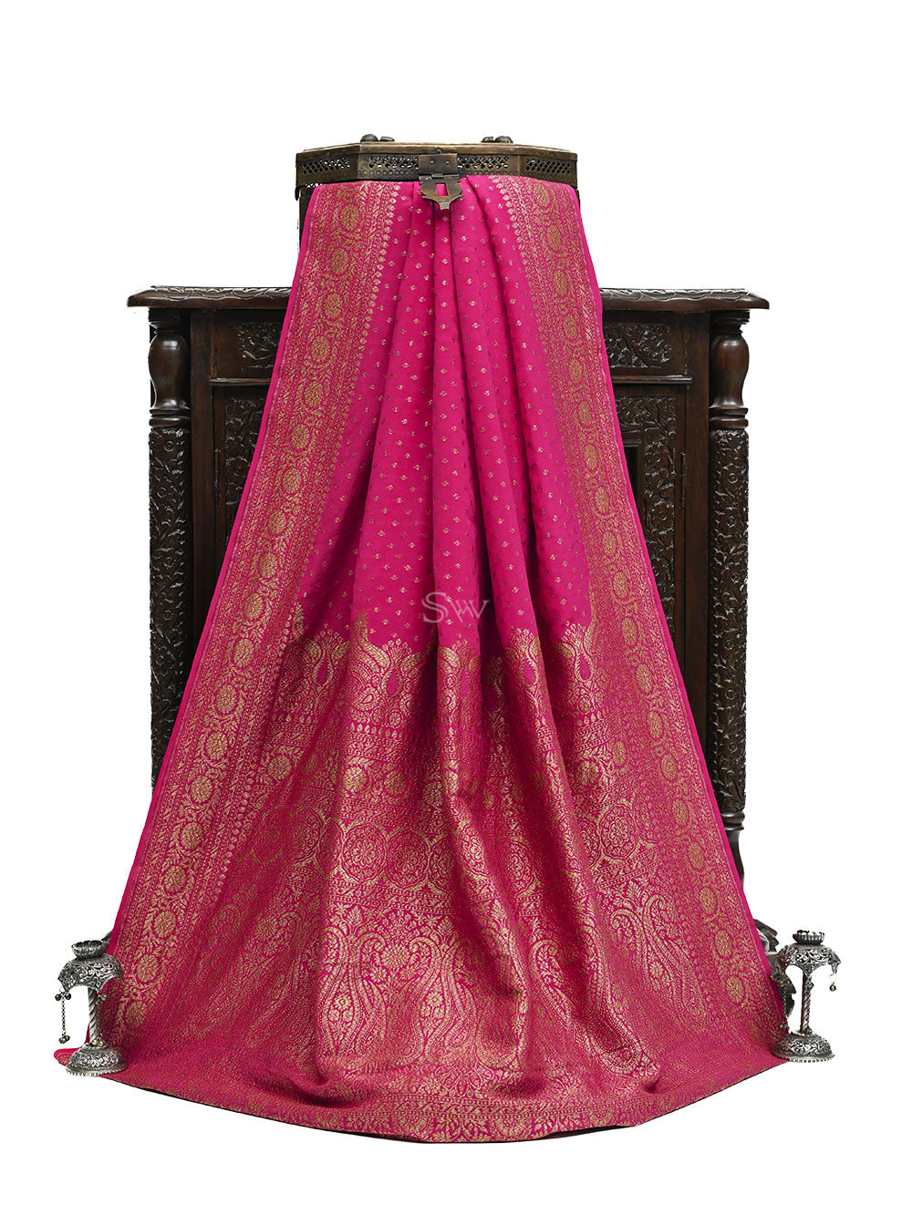 Magenta Booti Crepe Silk Handloom Banarasi Saree - Sacred Weaves