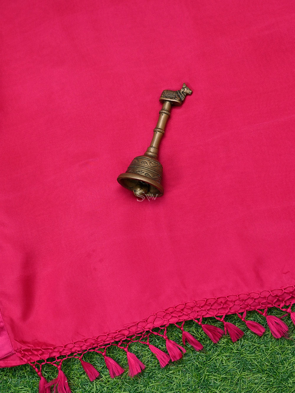 Pink Plain Silk Handloom Saree - Sacred Weaves
