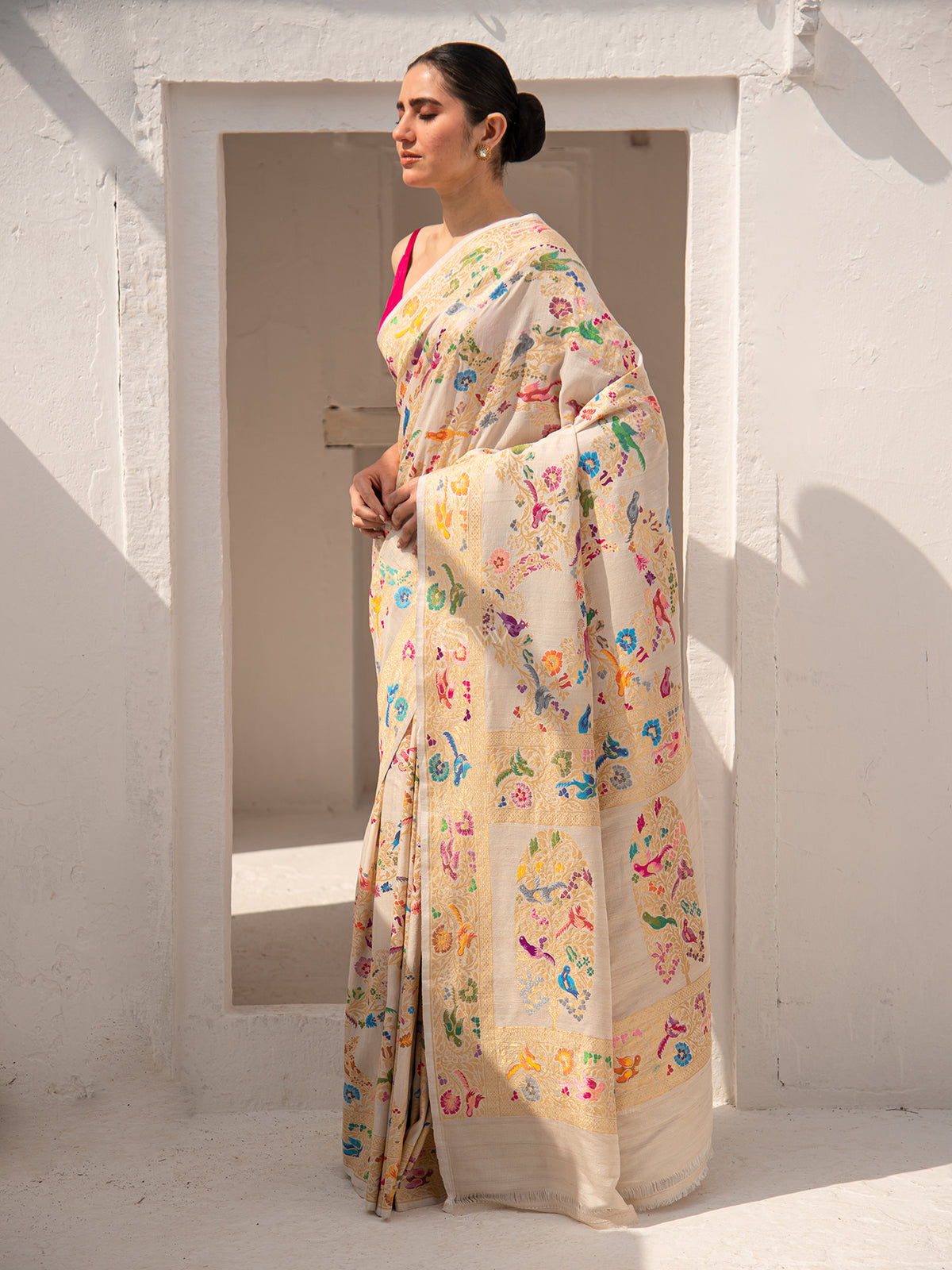 Off White Tussar Georgette Handloom Banarasi Saree - Sacred Weaves
