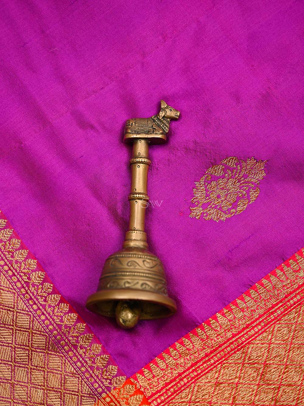 Dark Magenta Booti Katan Silk Handloom Banarasi Dupatta