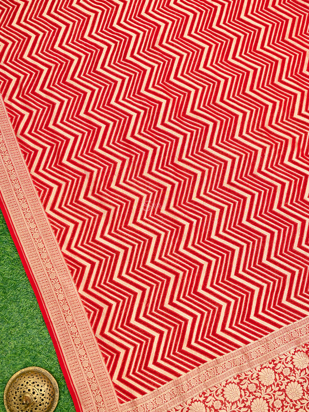 Red Stripe Khaddi Georgette Handloom Banarasi Saree - Gift Box