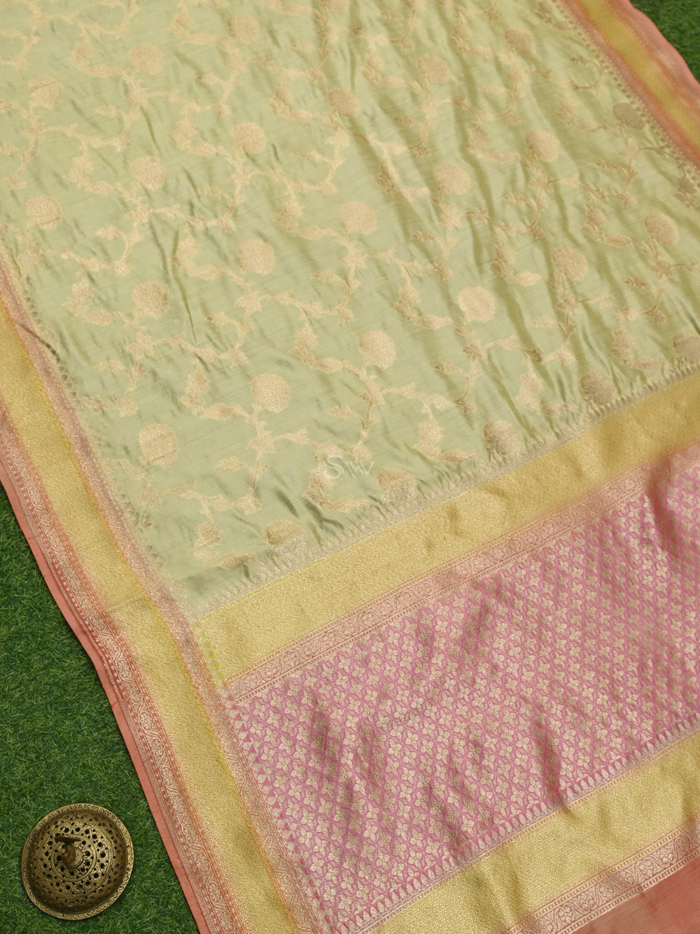 Pastel Yellow Jaal Chiniya Silk Handloom Banarasi Saree - Sacred Weaves