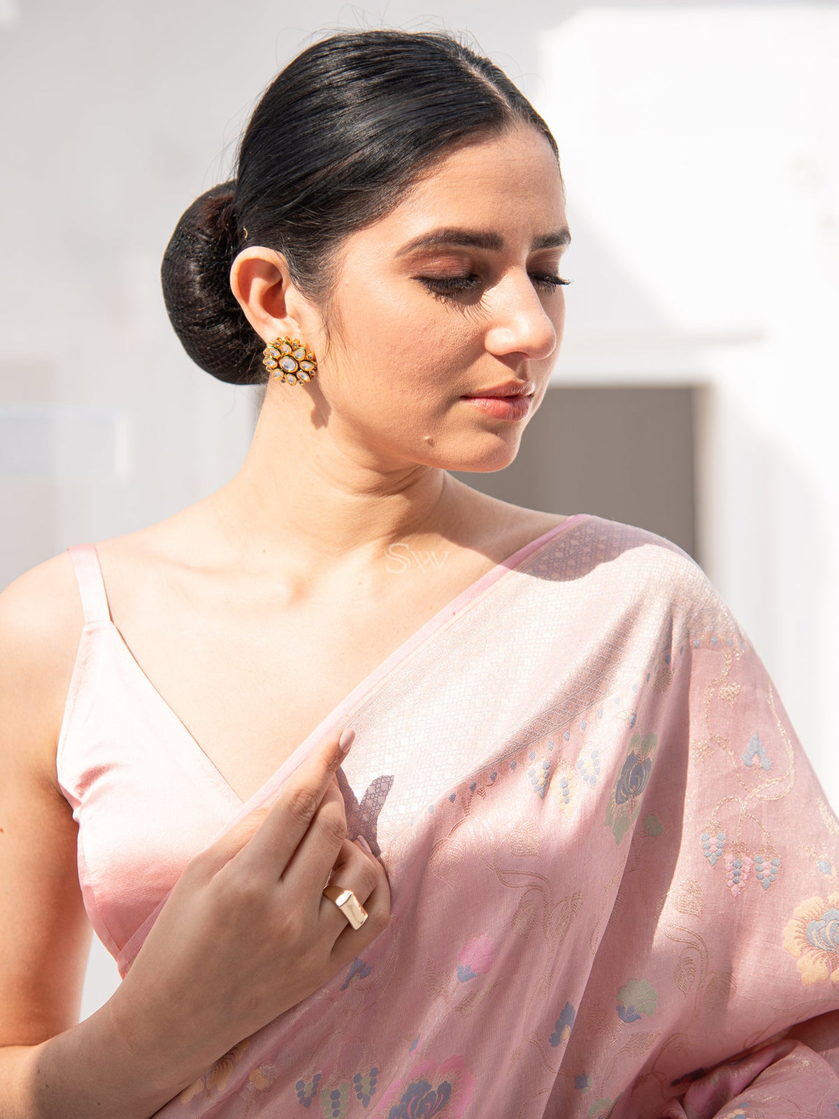 Pastel Pink Flowy Tissue Silk Handloom Banarasi Saree - Sacred Weaves