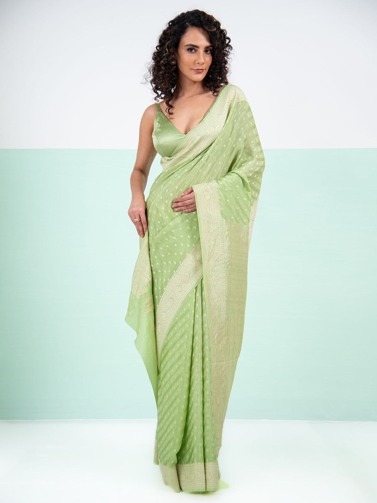 Pista Green Crepe Silk Handloom Banarasi Saree - Sacred Weaves