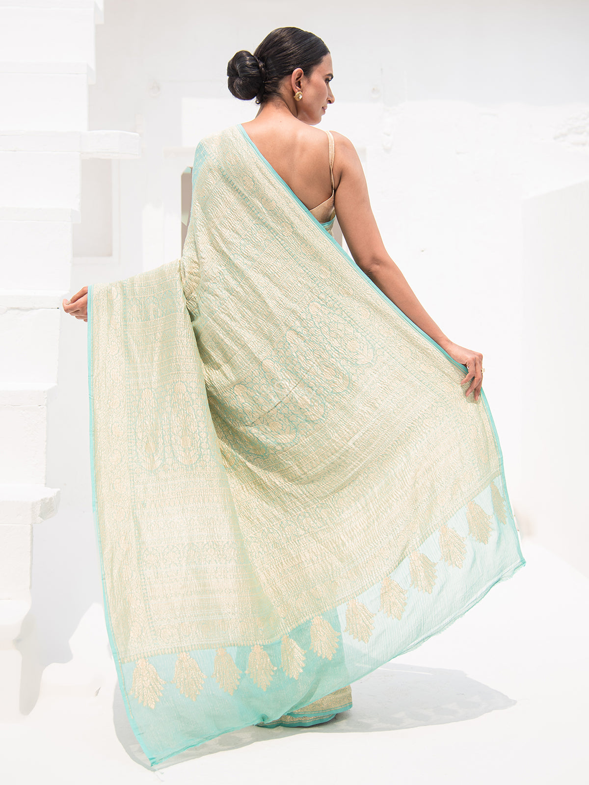 Aqua Green Crush Tissue Silk Handloom Banarasi Saree - Sacred Weaves