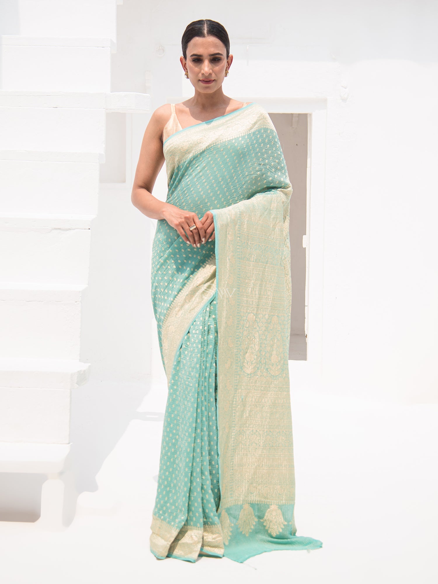 Aqua Green Crush Tissue Silk Handloom Banarasi Saree - Sacred Weaves
