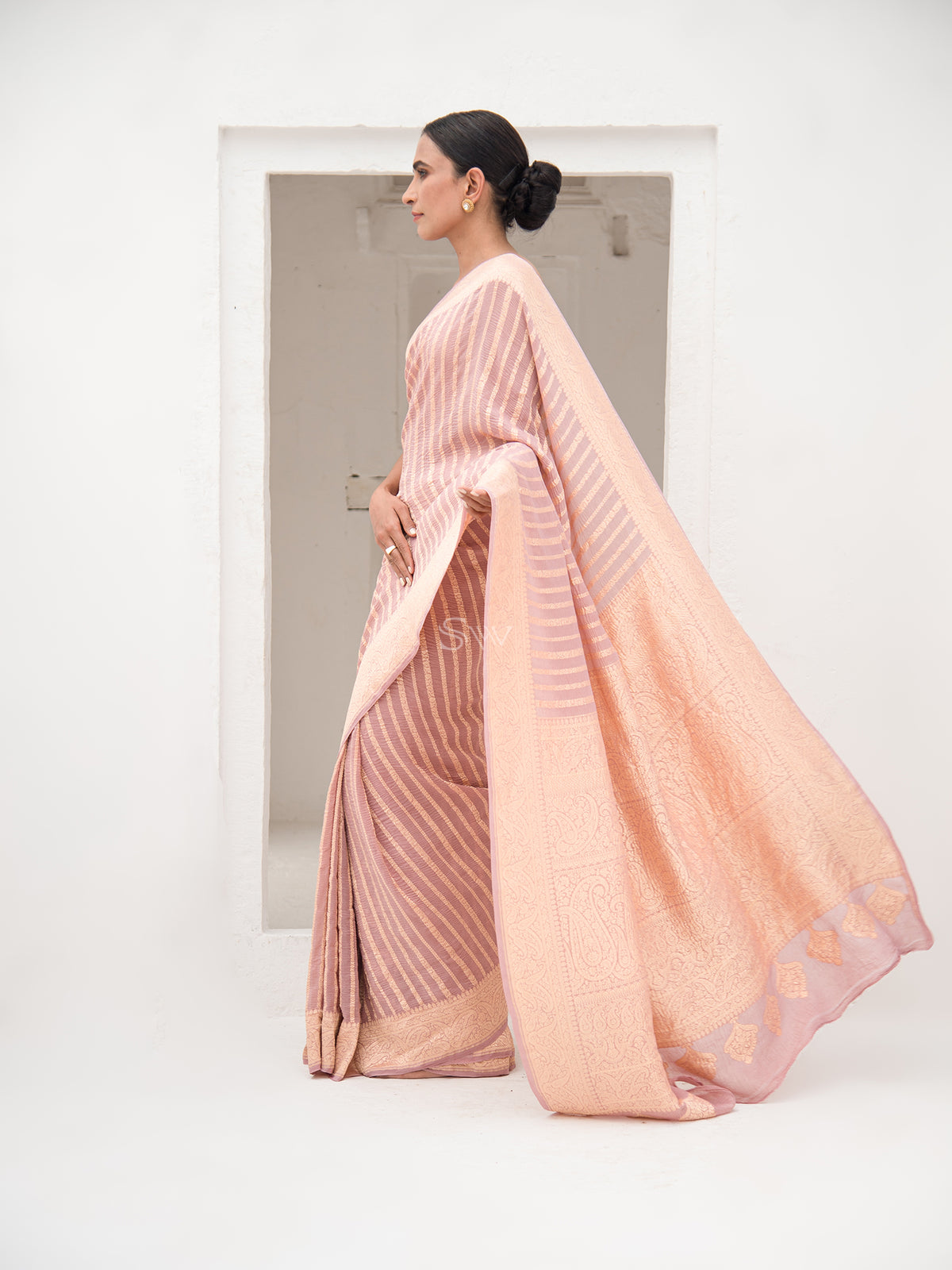 Pastel Pink Pure Crush Tissue Silk Handloom Banarasi Saree