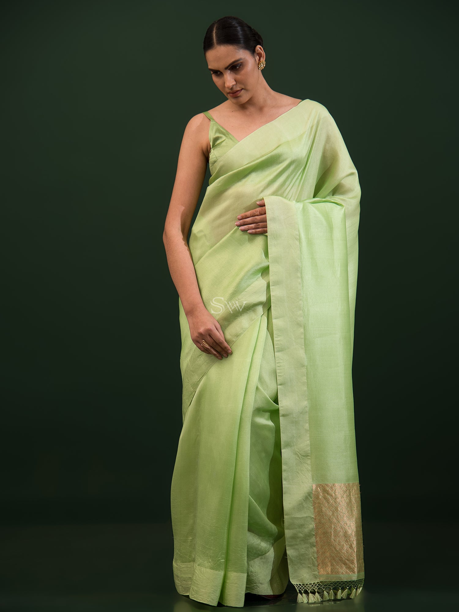 Pista Green Plain Silk Handloom Saree - Sacred Weaves