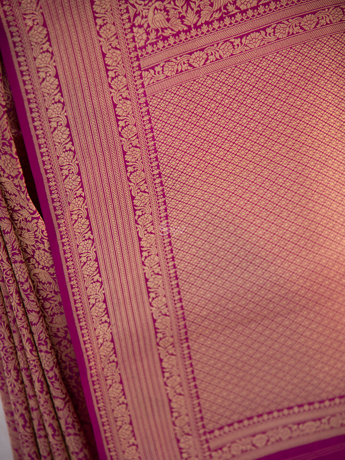 Dark Pink Shikargah Brocade Handloom Banarasi Saree - Sacred Weaves