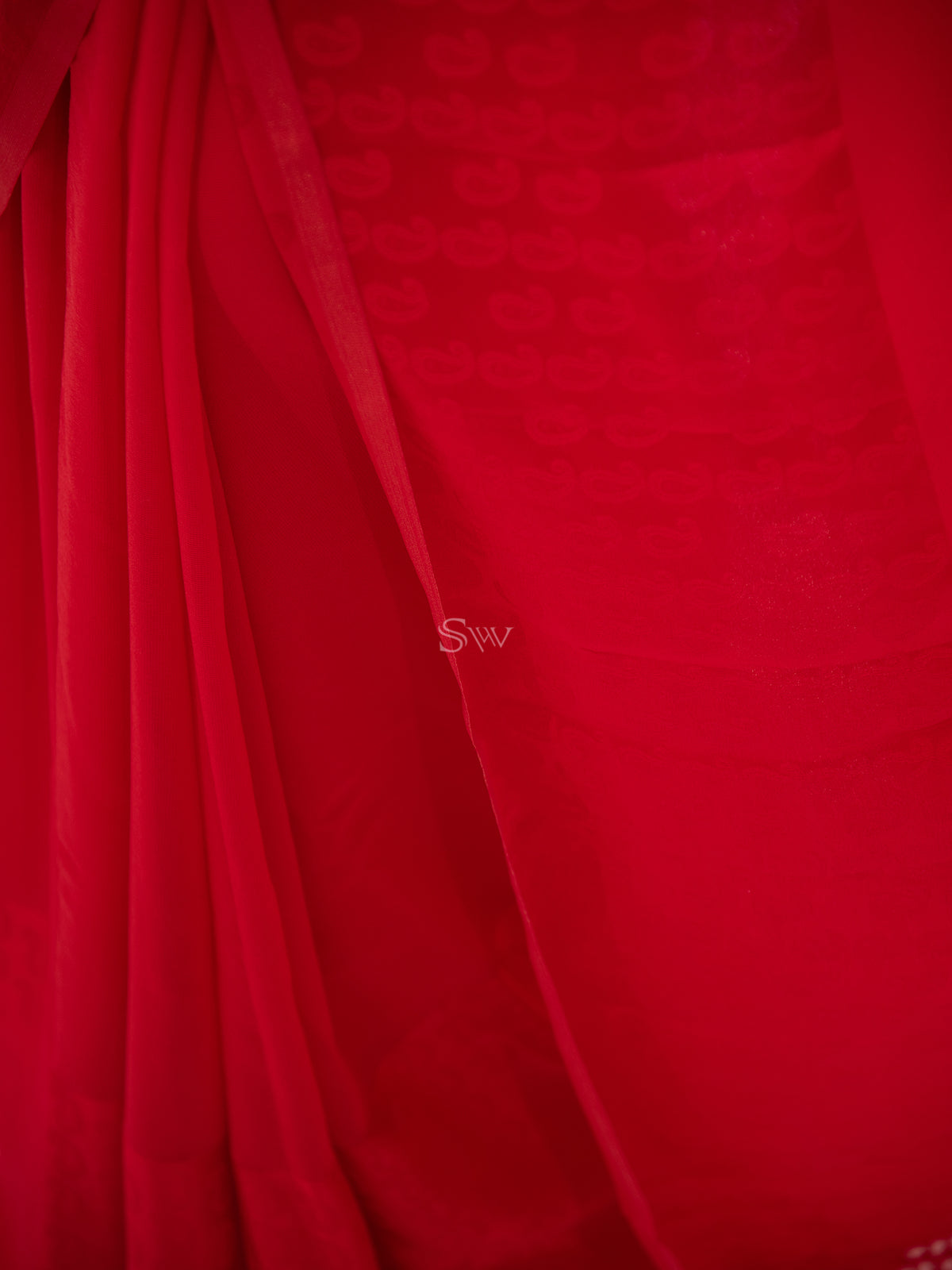 Red Plain Satin Georgette Handloom Saree - Sacred Weaves